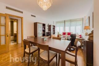 Appartement à Gran via de les corts catalanes . Appartement à Gran via de les corts catalanes .