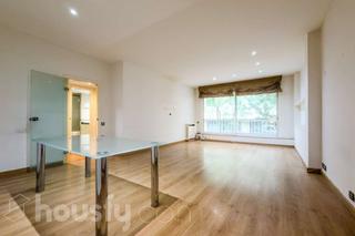 Piso en Carrer del cardenal vives i tutó . Piso en Carrer del cardenal vives i tutó .