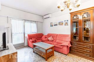 Etagenwohnung in Genoveses . Etagenwohnung in Genoveses .