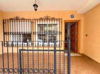 Lloguer Casa a Centro. Magnífica casa baja en los alcázares, a tan solo tres calles de Lloguer Casa a Centro. Magnífica casa baja en los alcázares, a tan solo tres calles de
