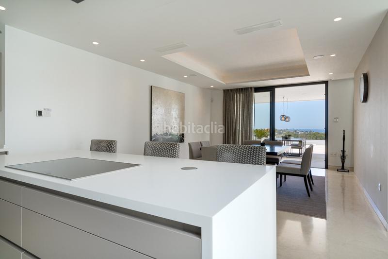 Foto 94e25d5f-900c-4bc5-a3cb-2ee20640a377. Casa amb aparcament piscina a La Alquería Benahavís Foto 94e25d5f-900c-4bc5-a3cb-2ee20640a377. Casa amb aparcament piscina a La Alquería Benahavís