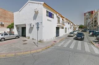 Aparcament cotxe a Pintor amalio garcia del 1. Garaje en venta en arco norte. Aparcament cotxe a Pintor amalio garcia del 1. Garaje en venta en arco norte.