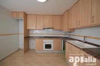 Maison jumelée à Sentmenat. Excelente casa unifamiliar adosada en el centro de sentmenat Maison jumelée à Sentmenat. Excelente casa unifamiliar adosada en el centro de sentmenat