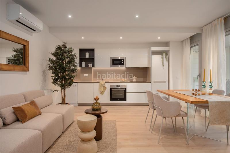 Foto 15587a84-9e5c-4451-a9d5-d460cb0e6d35. Penthouse 164m<sup>2</sup> with heating pool in Barri dels Escriptors Salt Foto 15587a84-9e5c-4451-a9d5-d460cb0e6d35. Penthouse 164m<sup>2</sup> with heating pool in Barri dels Escriptors Salt