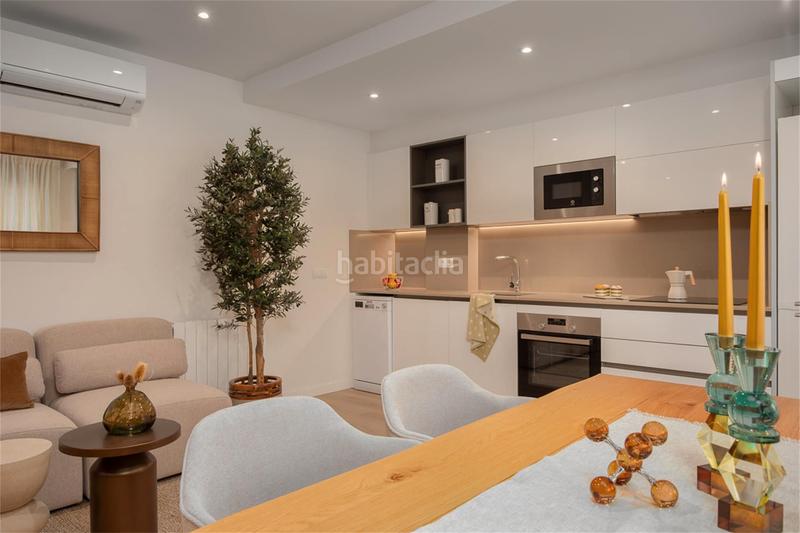 Foto 577bb960-a86c-41c0-9383-a4d726b17128. Penthouse 164m<sup>2</sup> with heating pool in Barri dels Escriptors Salt Foto 577bb960-a86c-41c0-9383-a4d726b17128. Penthouse 164m<sup>2</sup> with heating pool in Barri dels Escriptors Salt