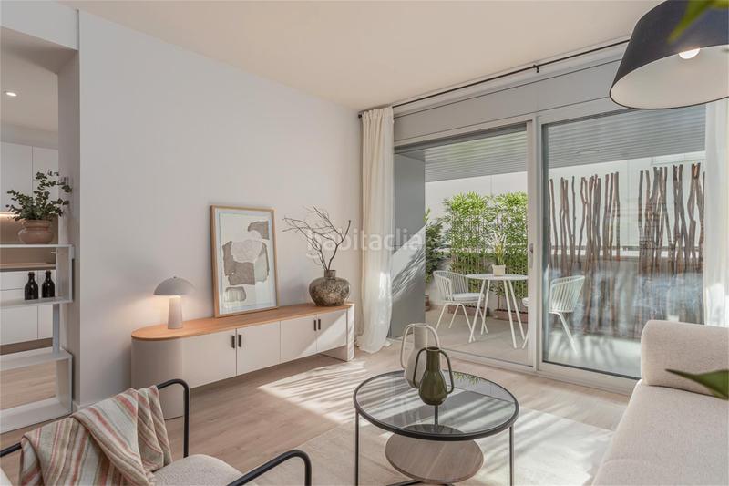Foto f588b28e-43b9-445c-910f-b42ab4723141. Penthouse 164m<sup>2</sup> with heating pool in Barri dels Escriptors Salt Foto f588b28e-43b9-445c-910f-b42ab4723141. Penthouse 164m<sup>2</sup> with heating pool in Barri dels Escriptors Salt
