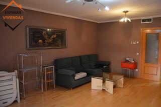 Reihenhaus  Avenida avenida de navarra. Adosado con bodega y terraza en urbanización cerrada en utebo Reihenhaus  Avenida avenida de navarra. Adosado con bodega y terraza en urbanización cerrada en utebo