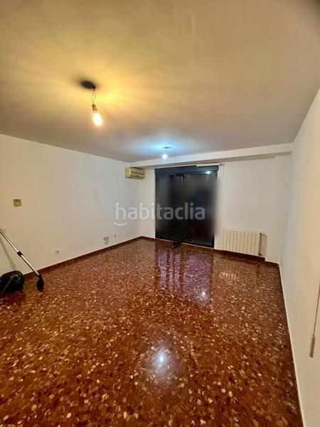 Foto 77affa52-5fa8-4aa5-afe2-62a07a485190. Piso  con garaje, buena distribución y excelente ubicación en Aldaia Foto 77affa52-5fa8-4aa5-afe2-62a07a485190. Piso  con garaje, buena distribución y excelente ubicación en Aldaia