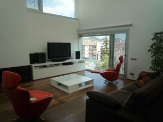 Chalet in Olot. Casa de diseño en venta en tocar la plaça cataluny Chalet in Olot. Casa de diseño en venta en tocar la plaça cataluny