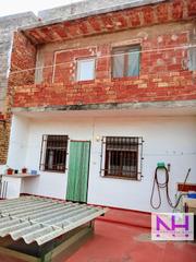 Etagenwohnung in Nules. Se vende piso con planta baja, más dos plantas y terraza Etagenwohnung in Nules. Se vende piso con planta baja, más dos plantas y terraza