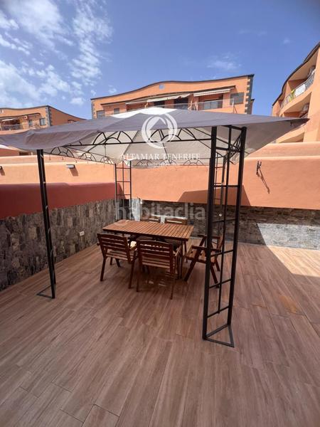 Foto 4cb03401-a9b3-47dd-a8bd-286bd2ff1343. Casa adossada amb piscina a Casco Urbano Adeje Foto 4cb03401-a9b3-47dd-a8bd-286bd2ff1343. Casa adossada amb piscina a Casco Urbano Adeje