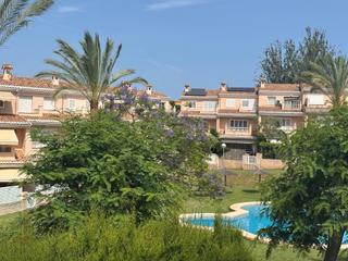 Lloguer Xalet Calle falcia. Alquiler de un chalet adosado con piscina, torre en conill béte Lloguer Xalet Calle falcia. Alquiler de un chalet adosado con piscina, torre en conill béte