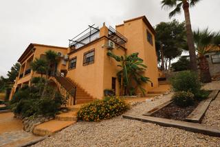 Chalet  Calle pinos. Espectacular chalet en sierra perenchiza Chalet  Calle pinos. Espectacular chalet en sierra perenchiza