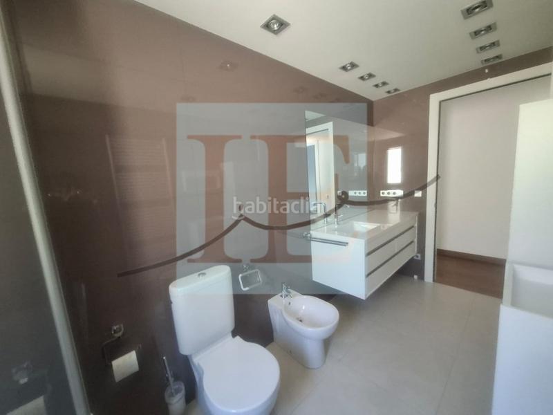 Foto bab0d0cc-8bb8-4df4-ac90-3bfa51a9073f. Pis amb calefacció aparcament a Vila Encamp Foto bab0d0cc-8bb8-4df4-ac90-3bfa51a9073f. Pis amb calefacció aparcament a Vila Encamp