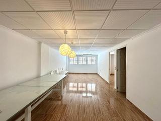 Apartment in N/a Apartment in N/a