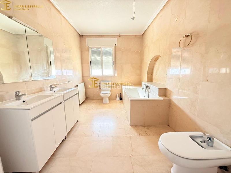 Foto c183c6a4-6e8d-4a77-9b19-5fec84aa46dc. Chalet maravilloso chalet a 3km del centro. Tercia. en Lorca Foto c183c6a4-6e8d-4a77-9b19-5fec84aa46dc. Chalet maravilloso chalet a 3km del centro. Tercia. en Lorca