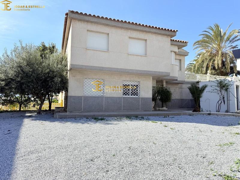 Foto ebde0f9e-6f85-4c10-a63a-a38d0466ee1e. Chalet maravilloso chalet a 3km del centro. Tercia. en Lorca Foto ebde0f9e-6f85-4c10-a63a-a38d0466ee1e. Chalet maravilloso chalet a 3km del centro. Tercia. en Lorca