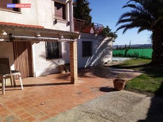 Planta baixa a Santa Cruz de Moncayo. Se vende piso con jardín y piscina Planta baixa a Santa Cruz de Moncayo. Se vende piso con jardín y piscina
