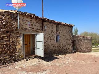 Local Comercial a Beratón. Se vende almacén con vivienda en beratón Local Comercial a Beratón. Se vende almacén con vivienda en beratón