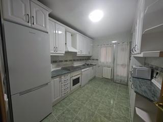 Location Appartement à Miralvalle - Av. Virgen del Puerto - La Data. Piso en miralvalle con ascensor , calefaccion y aire acondiciona Location Appartement à Miralvalle - Av. Virgen del Puerto - La Data. Piso en miralvalle con ascensor , calefaccion y aire acondiciona
