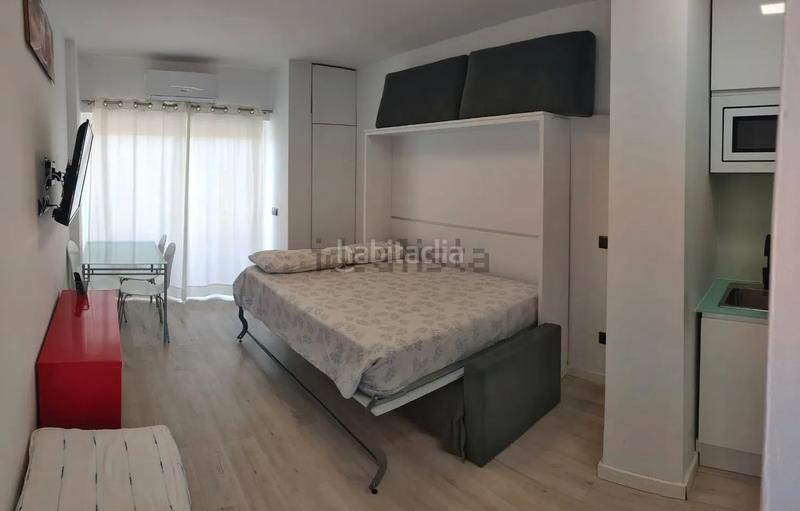Foto 8c1a3fc8-911c-49e7-97f6-cabb3f77c764. Lloguer estudi amb piscina a El Pinillo Torremolinos Foto 8c1a3fc8-911c-49e7-97f6-cabb3f77c764. Lloguer estudi amb piscina a El Pinillo Torremolinos