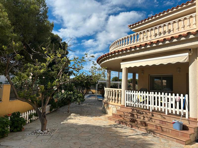 Foto 56fdc040-4b46-424b-bc89-721da0670317. Chalet con parcheggio piscina in Coma-ruga platja Coma-ruga Foto 56fdc040-4b46-424b-bc89-721da0670317. Chalet con parcheggio piscina in Coma-ruga platja Coma-ruga