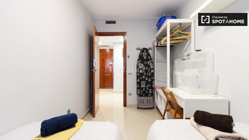 Foto b2bdf670-24df-4f51-89bf-470287ca884e. Alquiler piso  en alquiler de 2 habitaciones en Cornellà de Llobregat Foto b2bdf670-24df-4f51-89bf-470287ca884e. Alquiler piso  en alquiler de 2 habitaciones en Cornellà de Llobregat
