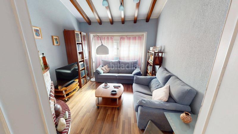 Foto ba110106-1838-4b24-aa85-f487651e6367. Àtic amb xemeneia calefacció a Eixample Alcoi Foto ba110106-1838-4b24-aa85-f487651e6367. Àtic amb xemeneia calefacció a Eixample Alcoi