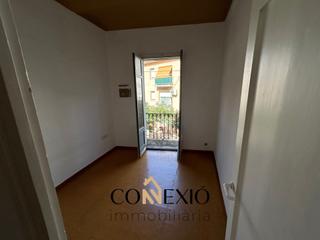 Dúplex a Banyoles. Es ven casa de poble amb local comercial al centre de banyoles d Dúplex a Banyoles. Es ven casa de poble amb local comercial al centre de banyoles d