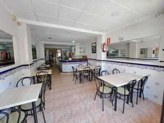 Local commercial à Pere Crespí. Casa con negocio, bar listo para abrir venta en alzira Local commercial à Pere Crespí. Casa con negocio, bar listo para abrir venta en alzira