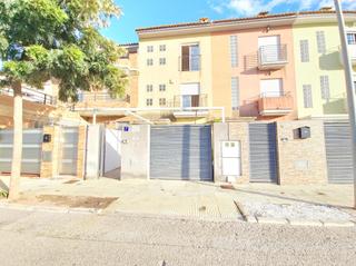 Casa adossada Llauri 7. Adosado en el bulevar de cullera amplio, luminoso y listo para Casa adossada Llauri 7. Adosado en el bulevar de cullera amplio, luminoso y listo para