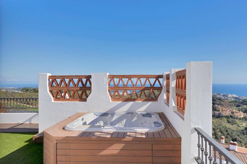 Foto 5a0dae60-3be1-4543-be2c-a68f977114fa. Dachwohnung mit heizung parking pool in Calahonda Mijas Foto 5a0dae60-3be1-4543-be2c-a68f977114fa. Dachwohnung mit heizung parking pool in Calahonda Mijas