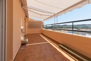 Rent Penthouse in Las Flores. Espectacular atico en alquiler larga temporada en las lagunas Rent Penthouse in Las Flores. Espectacular atico en alquiler larga temporada en las lagunas