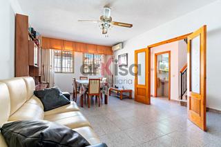Casa in Adra. Listo para entrar a vivir dúplex con garaje y 4 dormitorios en a Casa in Adra. Listo para entrar a vivir dúplex con garaje y 4 dormitorios en a