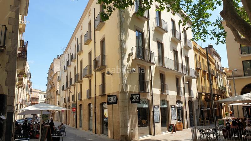 Foto 1484d747-ec18-4f44-885d-8cb40deac427. Edifici a Centre Figueres Foto 1484d747-ec18-4f44-885d-8cb40deac427. Edifici a Centre Figueres