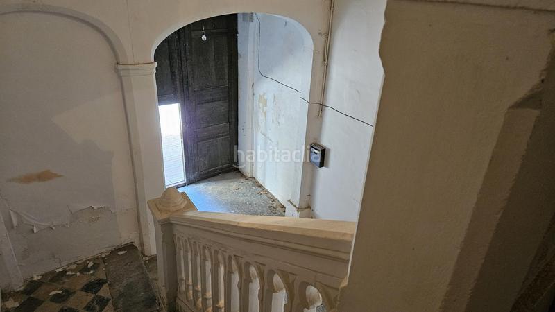 Foto b185433c-5502-4f96-8a42-dca6b5d80fc3. Edifici a Centre Figueres Foto b185433c-5502-4f96-8a42-dca6b5d80fc3. Edifici a Centre Figueres