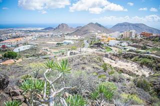 Landgut in La Camella. Terrenos en venta en arona Landgut in La Camella. Terrenos en venta en arona