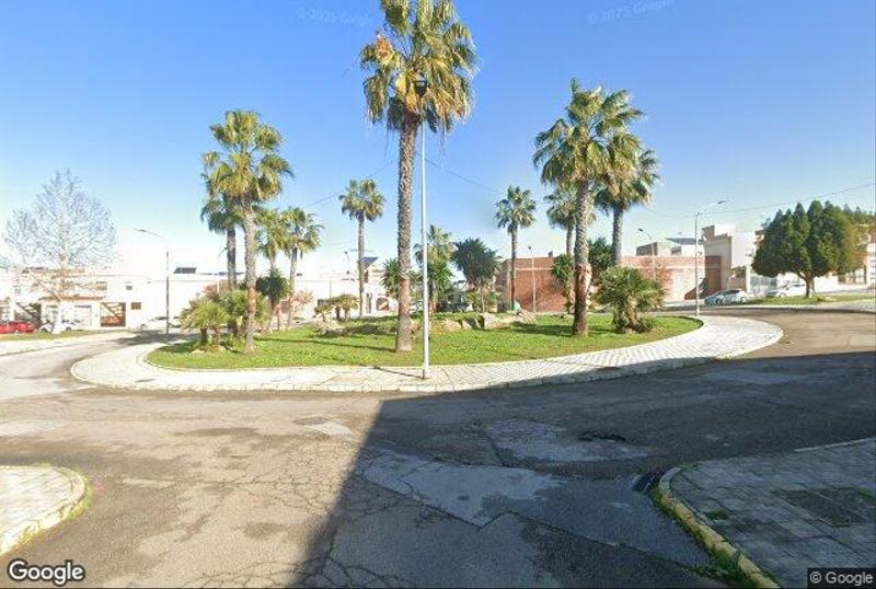 Foto 7c755878-af34-4b56-92ad-653cf1e72586. Casa adosada en Puebla del Río (La) Foto 7c755878-af34-4b56-92ad-653cf1e72586. Casa adosada en Puebla del Río (La)