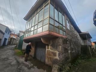 Masia a Rairiz de Veiga. Casa antigua Masia a Rairiz de Veiga. Casa antigua