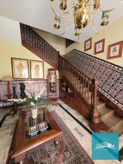 Chalet à El Conquero. Espectacular chalet en el conquero de 900 m2, 3 plantas y gran t Chalet à El Conquero. Espectacular chalet en el conquero de 900 m2, 3 plantas y gran t