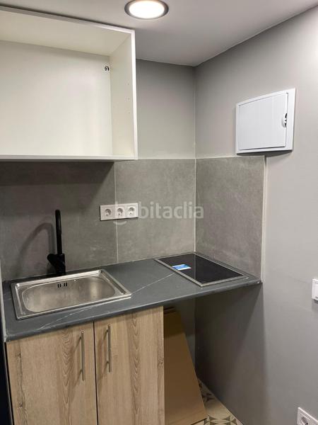 Foto f356fa9b-32e0-4b45-8d11-be32907db643. Edifici a Sant Joan Baptista Sant Adrià de Besòs Foto f356fa9b-32e0-4b45-8d11-be32907db643. Edifici a Sant Joan Baptista Sant Adrià de Besòs