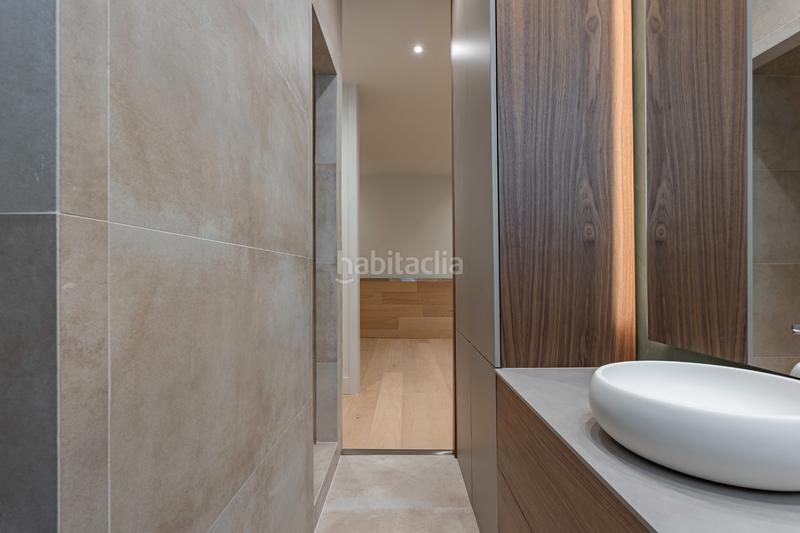 Foto c2638a9e-92fb-4c50-8f56-6a877bdab381. Piso ¡espectacular piso completamente reformado y con terraza privada en la calle portaferrissa! en Barcelona Foto c2638a9e-92fb-4c50-8f56-6a877bdab381. Piso ¡espectacular piso completamente reformado y con terraza privada en la calle portaferrissa! en Barcelona