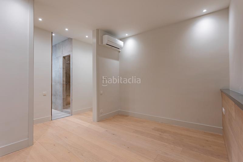 Foto f1f7145b-1339-40ff-afae-fb3b36e55b50. Piso ¡espectacular piso completamente reformado y con terraza privada en la calle portaferrissa! en Barcelona Foto f1f7145b-1339-40ff-afae-fb3b36e55b50. Piso ¡espectacular piso completamente reformado y con terraza privada en la calle portaferrissa! en Barcelona