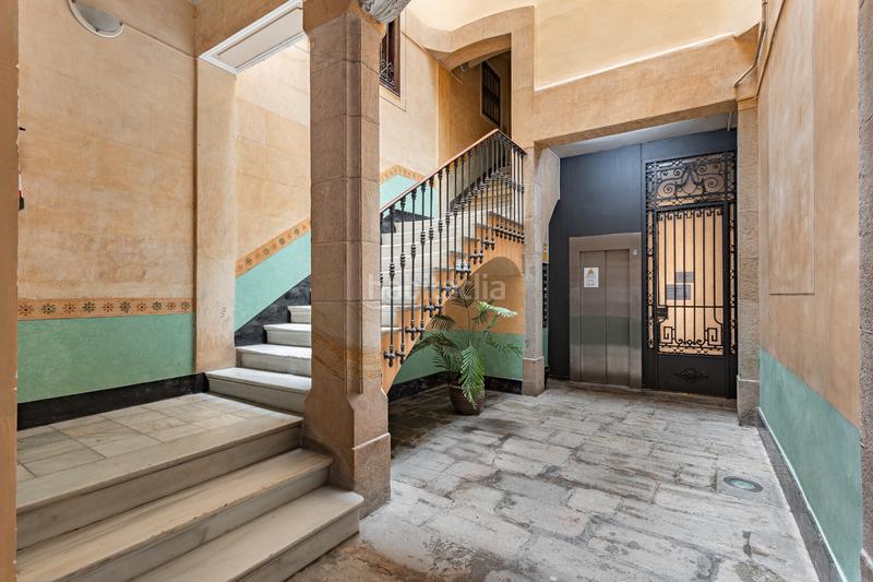 Foto f3cdd9ab-ef40-4414-8d18-7cb63a5d54a8. Piso ¡espectacular piso completamente reformado y con terraza privada en la calle portaferrissa! en Barcelona Foto f3cdd9ab-ef40-4414-8d18-7cb63a5d54a8. Piso ¡espectacular piso completamente reformado y con terraza privada en la calle portaferrissa! en Barcelona