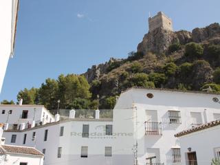 Casa a Zahara. Encantadora casa rural adosada con vistas espectaculares en zaha Casa a Zahara. Encantadora casa rural adosada con vistas espectaculares en zaha