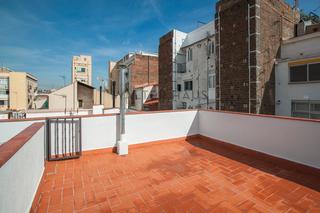Haus in Provençals del Poblenou. Casa con terraza en venta en poblenou, barcelona Haus in Provençals del Poblenou. Casa con terraza en venta en poblenou, barcelona