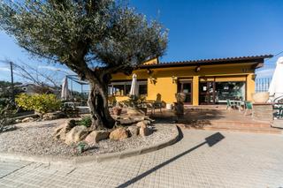 Casa en Montflorit. Restaurante con casa en preciosa ubicación de cerdanyola Casa en Montflorit. Restaurante con casa en preciosa ubicación de cerdanyola