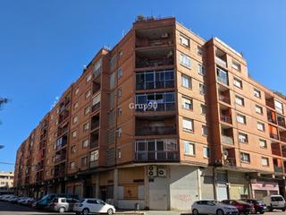 Piso Carrer girona. Piso de 3 habitaciones, listo para entrar a vivir y con excelent Piso Carrer girona. Piso de 3 habitaciones, listo para entrar a vivir y con excelent