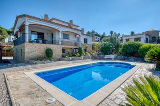 Xalet Av. puig ses forques, 9. Fantástica y amplia casa cerca del la playa Xalet Av. puig ses forques, 9. Fantástica y amplia casa cerca del la playa