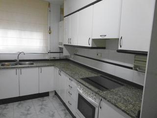 Apartament Carrer de francesc riumalló i caralt. Planta baja céntrica y ámplia Apartament Carrer de francesc riumalló i caralt. Planta baja céntrica y ámplia